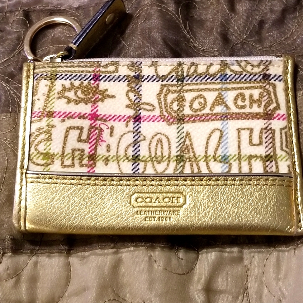 VTG Metallic Gold-tone Coach Poppy Keychain Wallet.